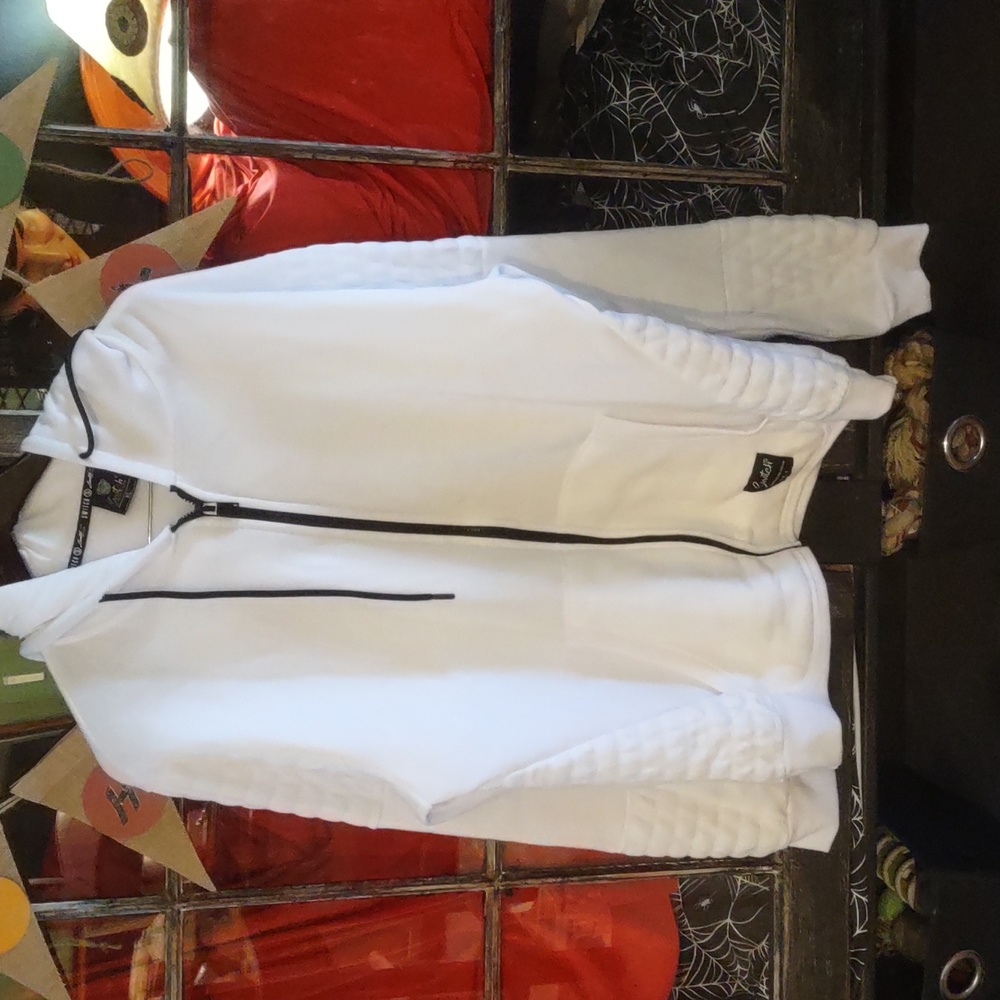Switch Remarkable | Limited Edition Size XL White Zip Hoodie GUC